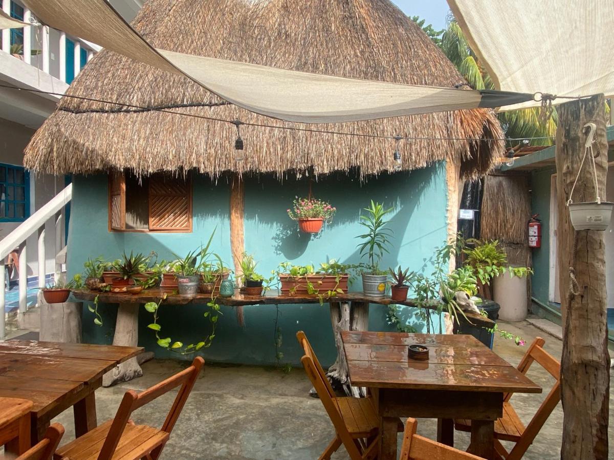Barco Verde Hostel Isla Holbox ภายนอก รูปภาพ