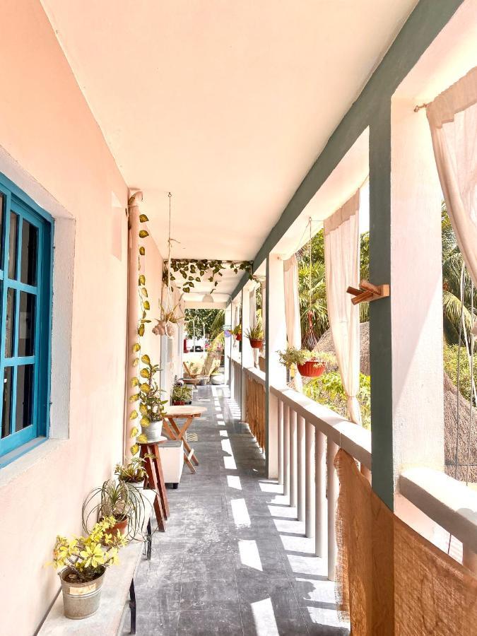 Barco Verde Hostel Isla Holbox ภายนอก รูปภาพ